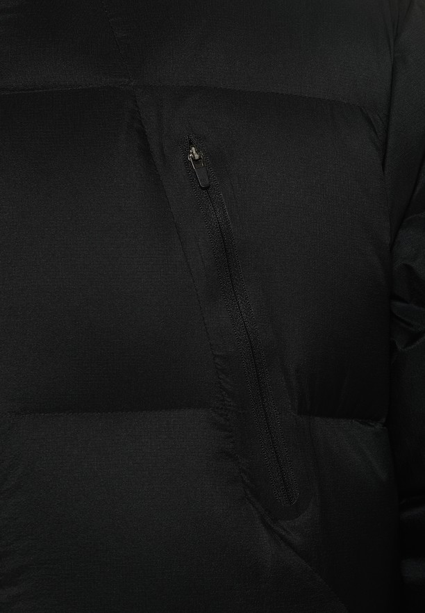 Black Men Jack Wolfskin Wandermood Down Coats | 73144433