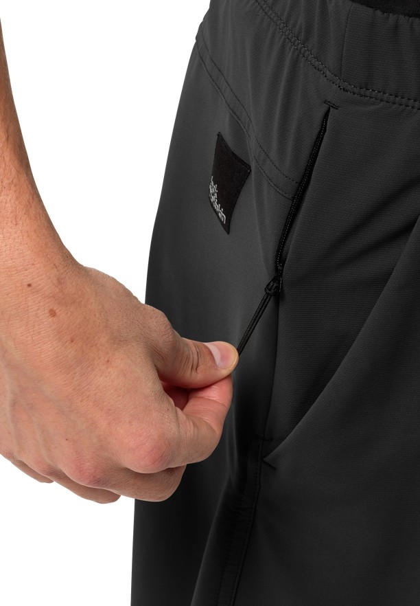 Black Men Jack Wolfskin Wandermood Shorts | 84409699