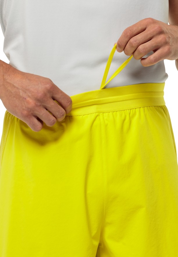 Yellow Men Jack Wolfskin Prelight 2in1 Shorts | 71373638